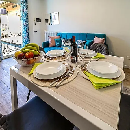 아파트 Little Bliss 코모